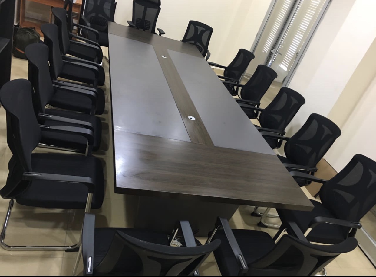 TABLE REUNION 8 PLACES TC-008M24 2.40M